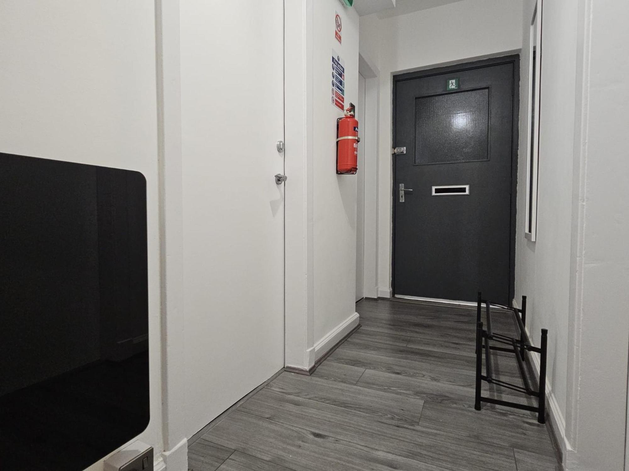 Regina Apartment In Fort William Exteriör bild
