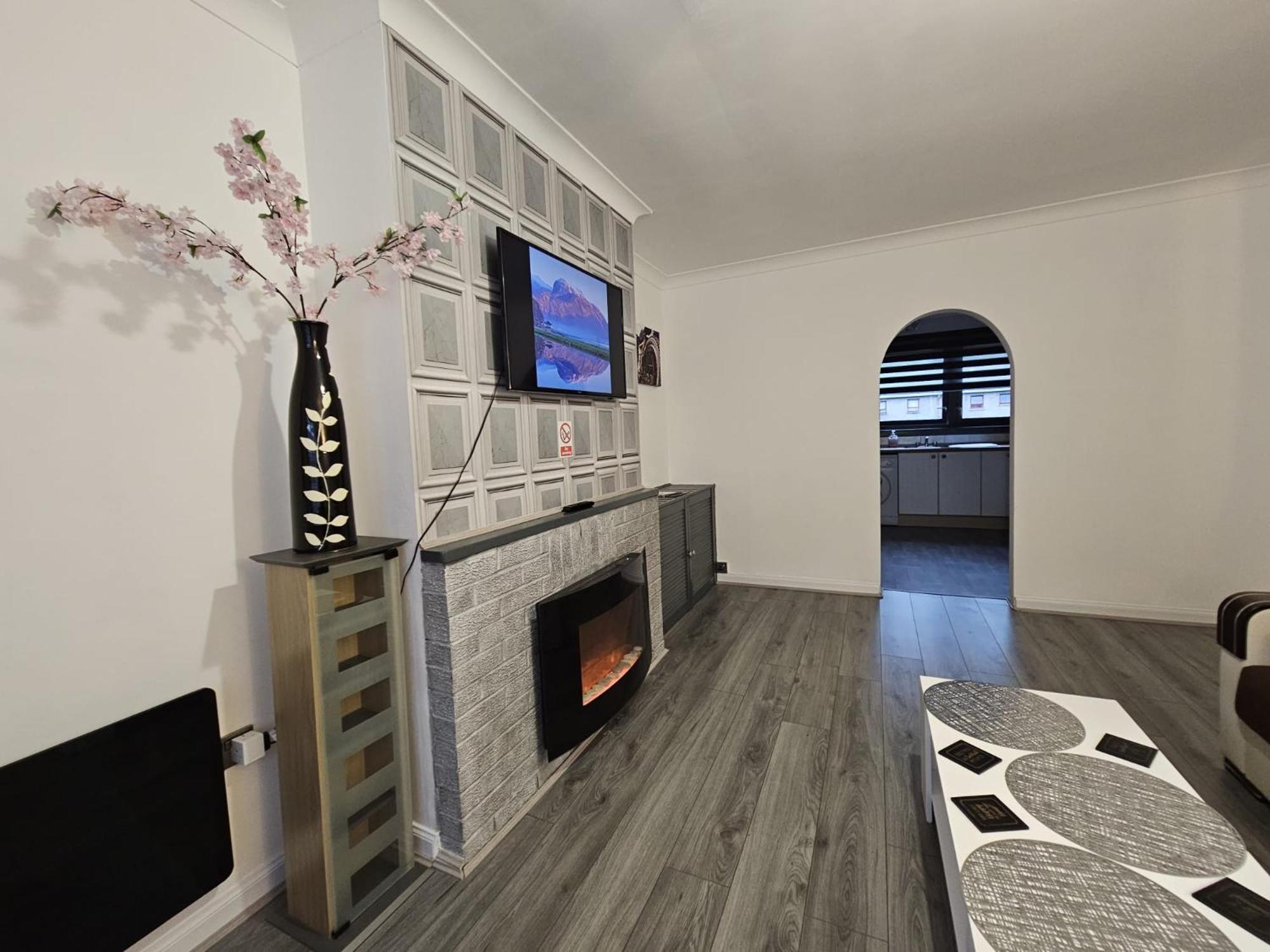 Regina Apartment In Fort William Exteriör bild