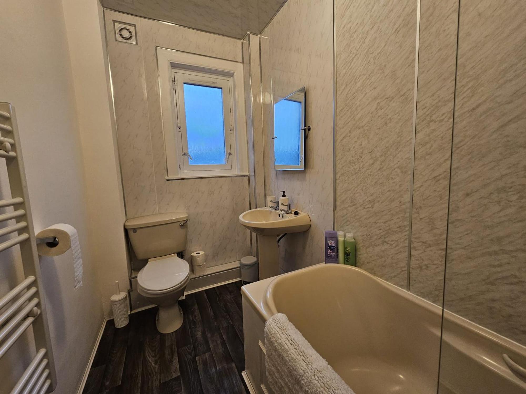 Regina Apartment In Fort William Exteriör bild