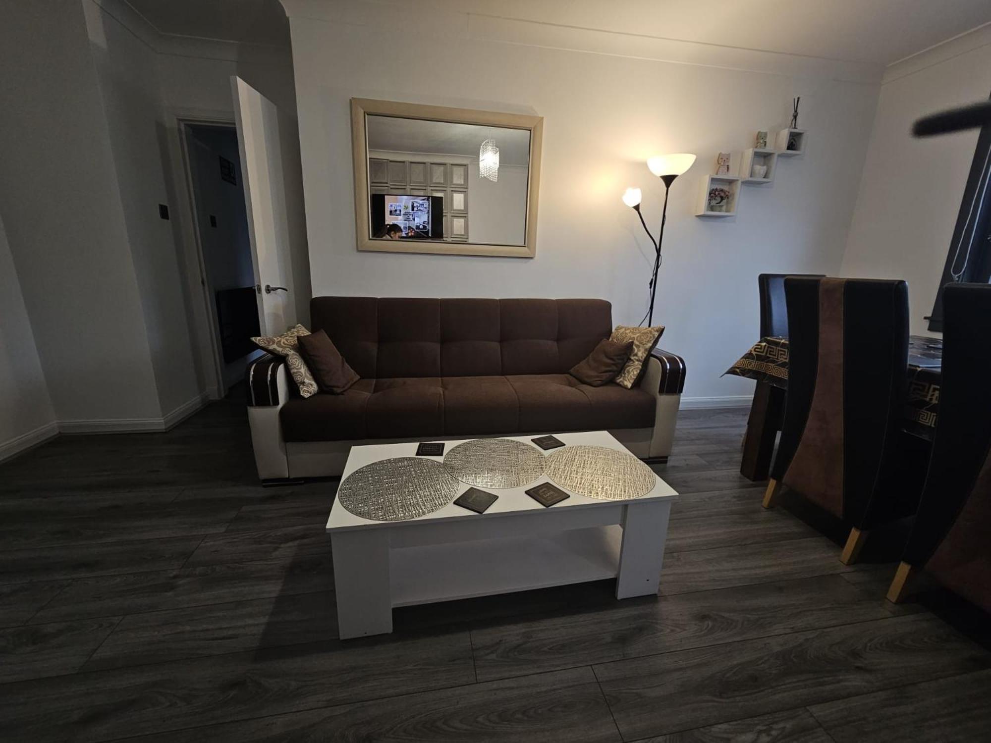 Regina Apartment In Fort William Exteriör bild